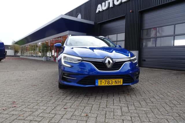 Renault Mégane (2023) thumbnail 3
