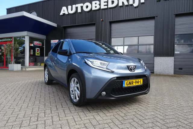 Toyota Aygo (2024) thumbnail 2