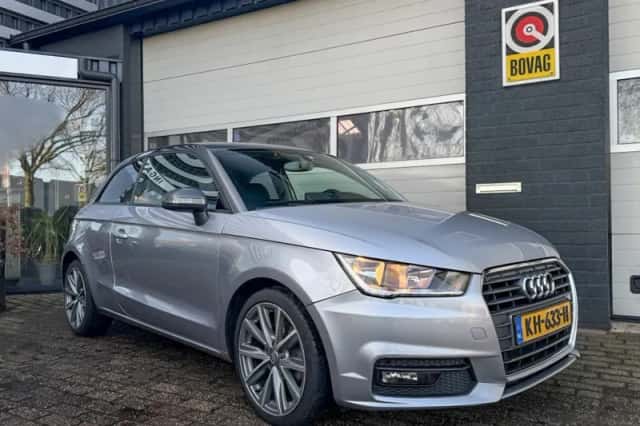 Audi A1 (2015) thumbnail 2