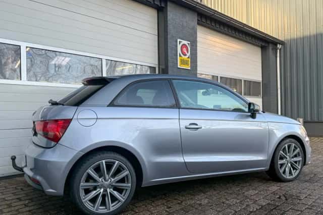 Audi A1 (2015) thumbnail 4