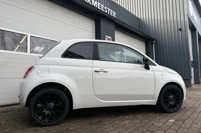 Fiat 500 (2015) thumbnail 4