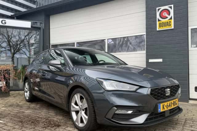 SEAT Leon (2021) thumbnail 2