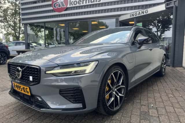 Volvo V60 (2024) thumbnail 3