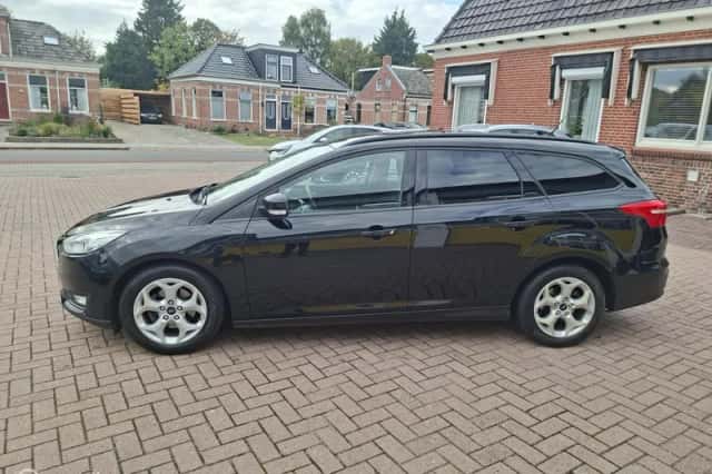 Ford Focus (2016) thumbnail 6