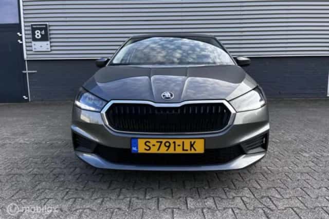 Škoda Fabia (2023) thumbnail 2