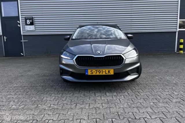 Škoda Fabia (2023) thumbnail 4