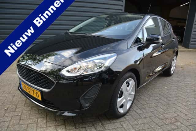 Ford Fiesta (2018) thumbnail 2