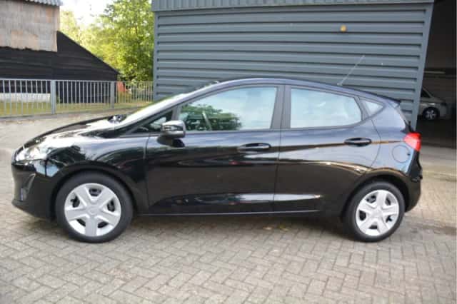 Ford Fiesta (2018) thumbnail 4