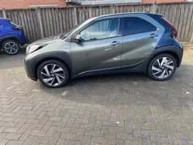 Toyota Aygo X (2022) thumbnail 2