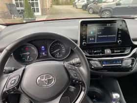 Toyota C-HR (2020) thumbnail 11