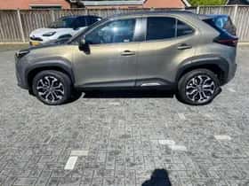 Toyota Yaris Cross (2024) thumbnail 3