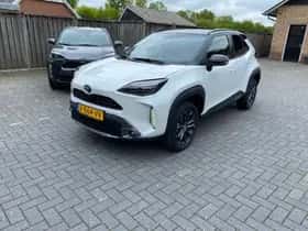 Toyota Yaris Cross (2024) thumbnail 1