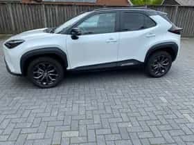 Toyota Yaris Cross (2024) thumbnail 3