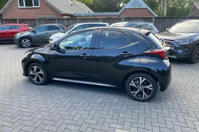 Toyota Yaris (2025) thumbnail 4