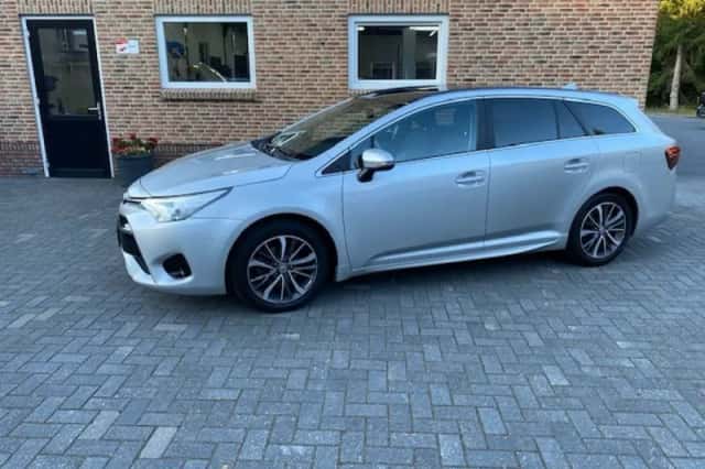 Toyota Avensis (2018) thumbnail 2