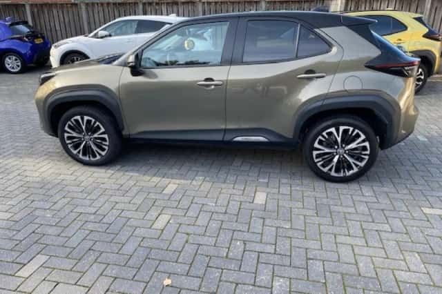 Toyota Yaris Cross (2024) thumbnail 3