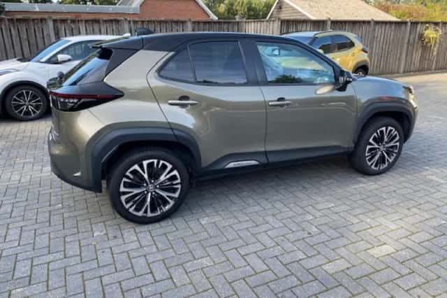 Toyota Yaris Cross (2024) thumbnail 5