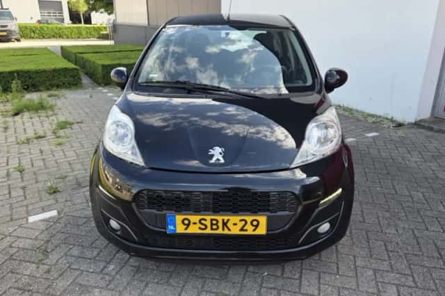 Peugeot 107 (2013) thumbnail 2