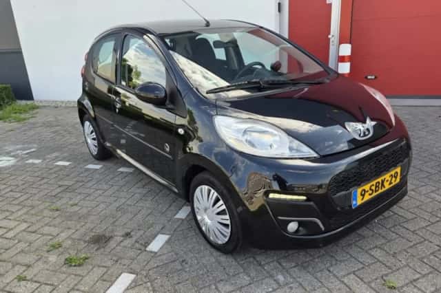 Peugeot 107 (2013) thumbnail 3