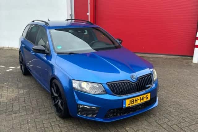 Škoda Octavia (2014) thumbnail 4