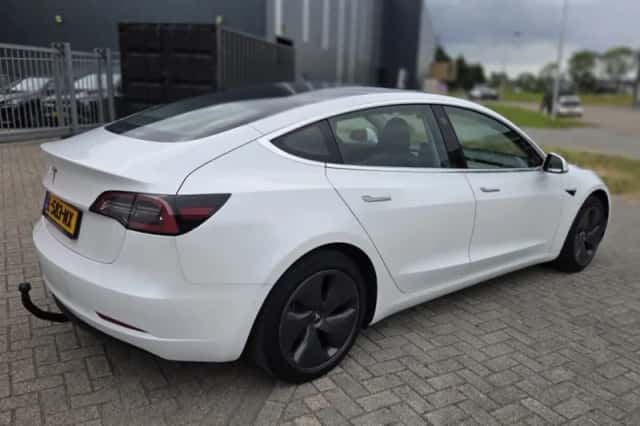 Tesla Model 3 (2020) thumbnail 6