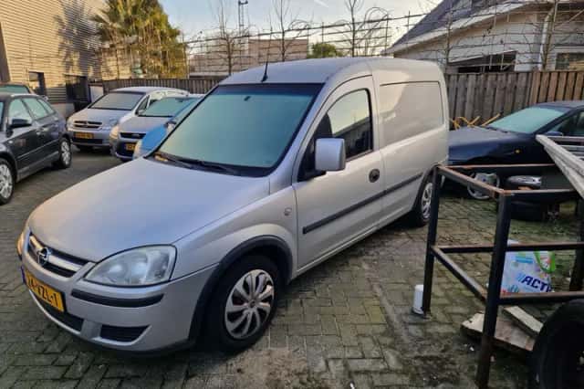 Opel Combo (2009) thumbnail 1