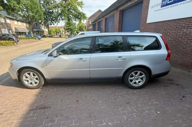 Volvo V70 (2009) thumbnail 4