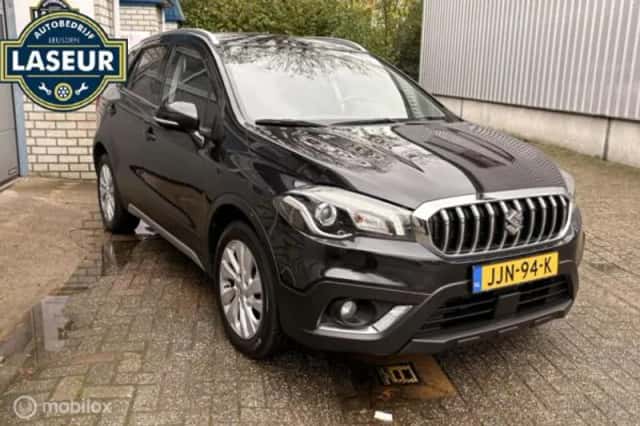 Suzuki S-Cross (2019) thumbnail 3
