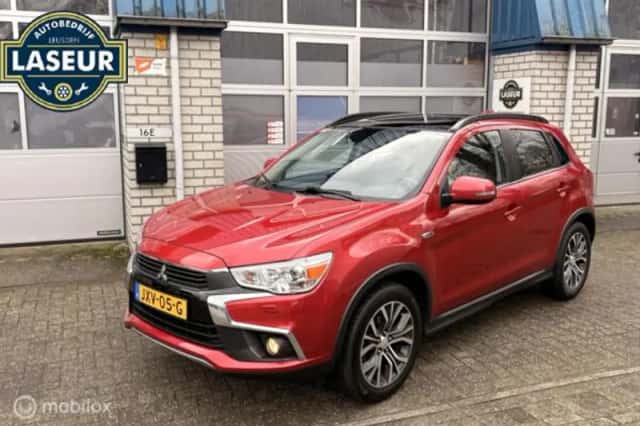 Mitsubishi ASX (2017) thumbnail 1