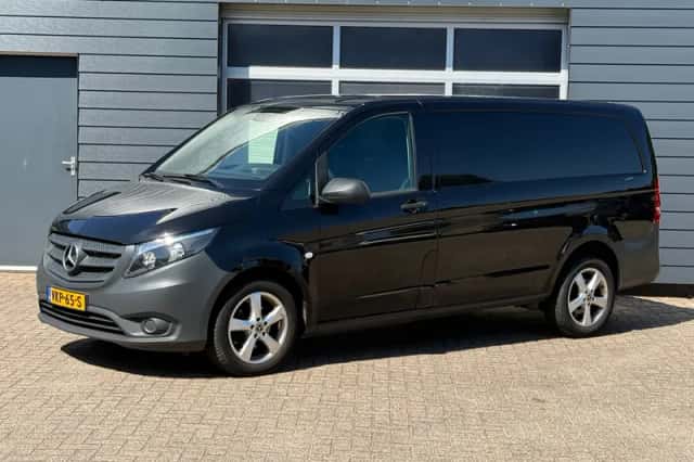 Mercedes-Benz Vito (2021) thumbnail 1