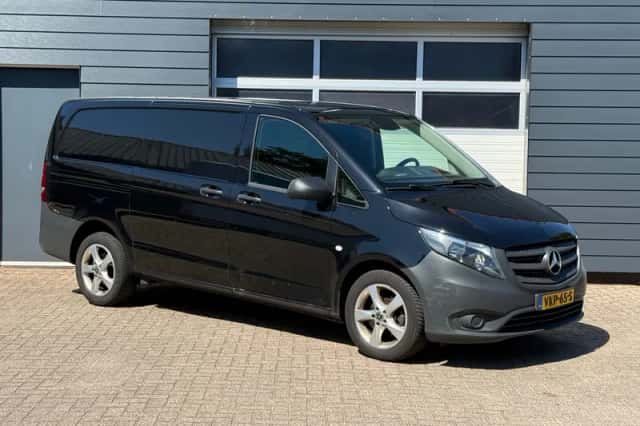 Mercedes-Benz Vito (2021) thumbnail 3