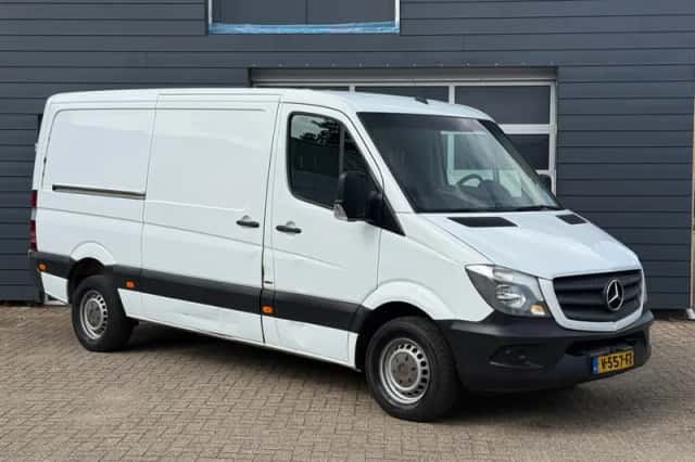 Mercedes-Benz Sprinter (2017) thumbnail 3