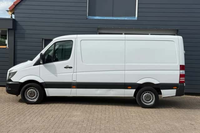 Mercedes-Benz Sprinter (2017) thumbnail 5