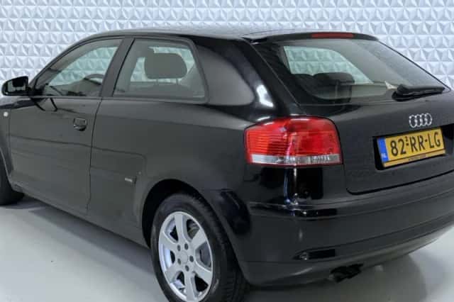 Audi A3 (2005) thumbnail 3