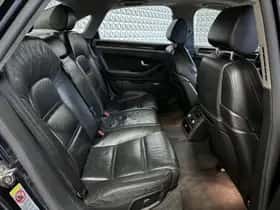 Audi A8 (2005) thumbnail 15