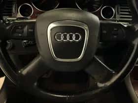 Audi A8 (2005) thumbnail 20