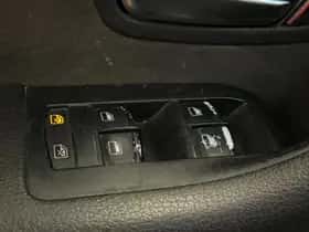 Audi A8 (2005) thumbnail 26