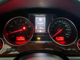 Audi A8 (2005) thumbnail 30