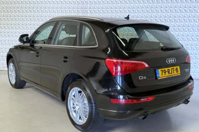 Audi Q5 (2011) thumbnail 3