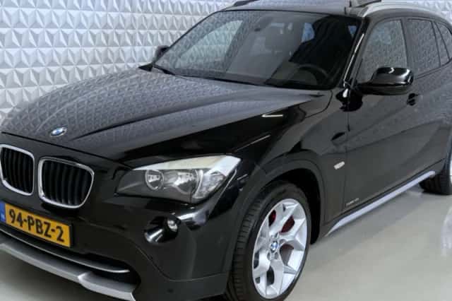 BMW X1 (2011) thumbnail 1