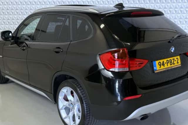 BMW X1 (2011) thumbnail 3