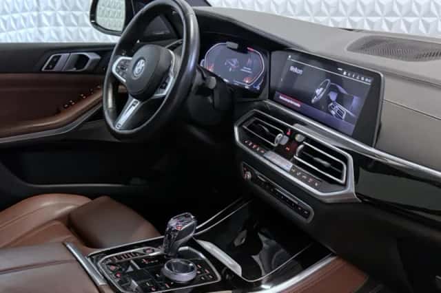 BMW X5 (2020) thumbnail 2