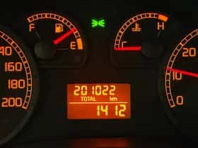 Fiat Punto (2005) thumbnail 17