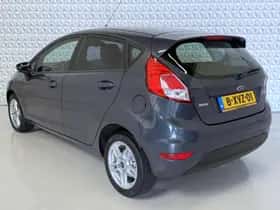 Ford Fiesta (2013) thumbnail 4
