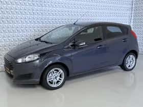 Ford Fiesta (2013) thumbnail 5