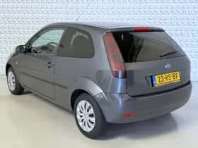 Ford Fiesta (2005) thumbnail 7