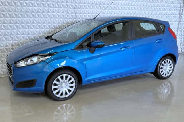 Ford Fiesta (2015) thumbnail 4