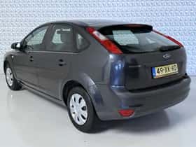 Ford Focus (2007) thumbnail 3