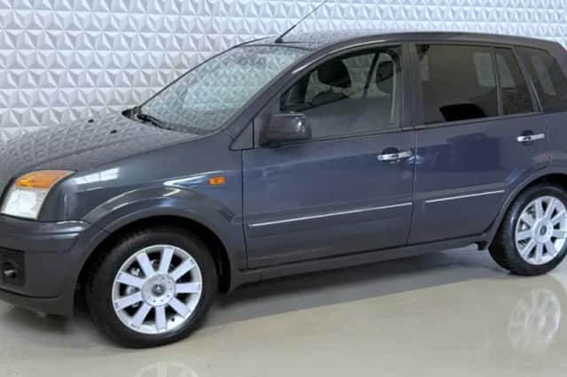 Ford Fusion (2011) thumbnail 4
