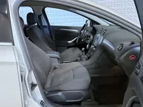 Ford Mondeo (2009) thumbnail 14